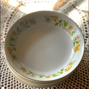 Set of 8 soup bowls